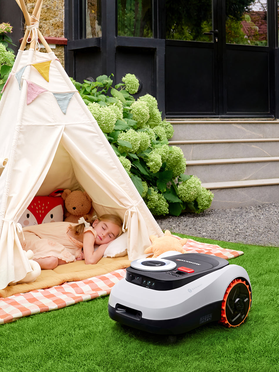 Navimow i110E robot lawn mower