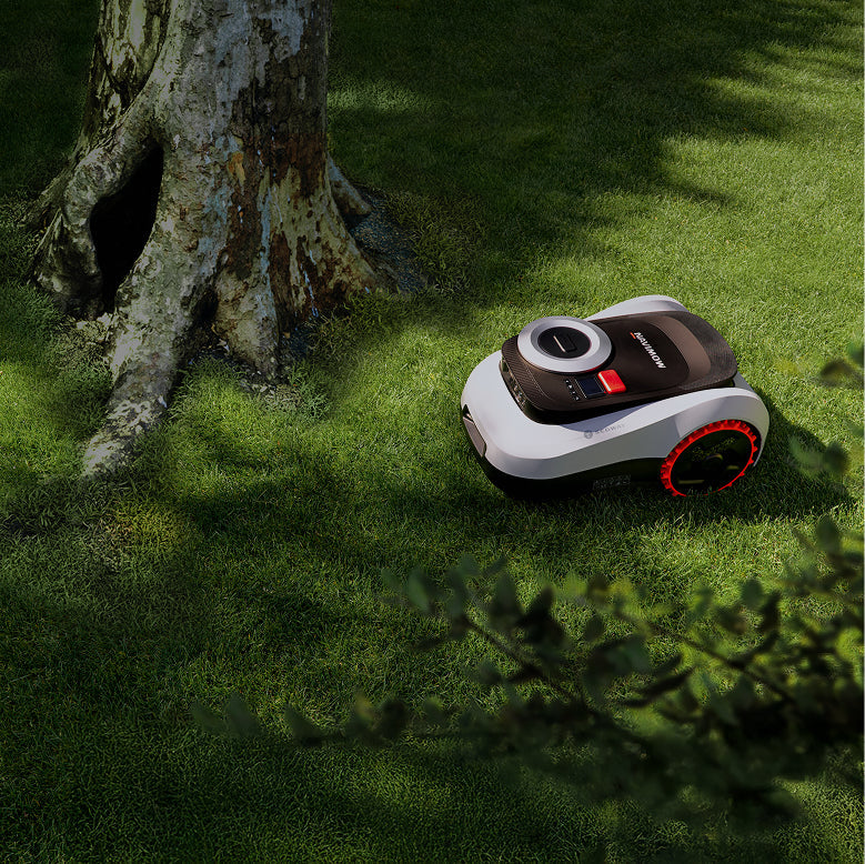 Segway Navimow i105E robot lawn mower